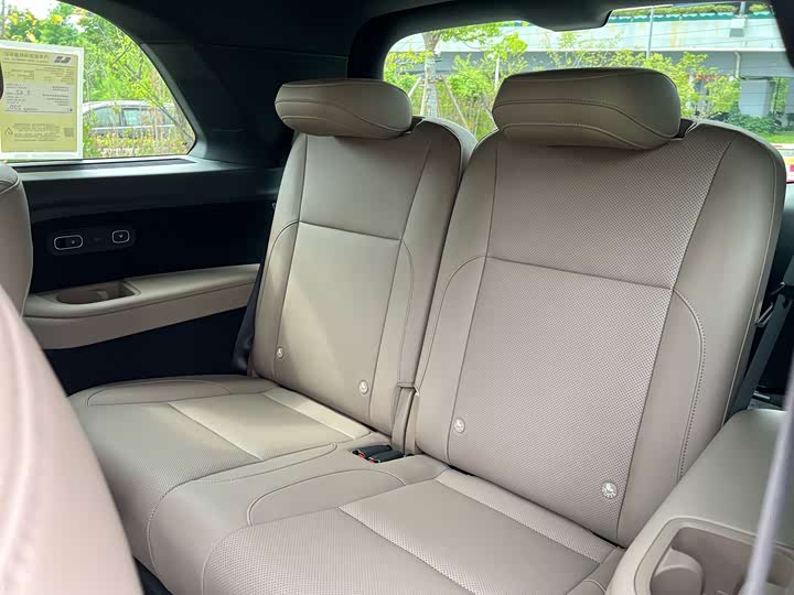 Фото 7 - LiXiang L9