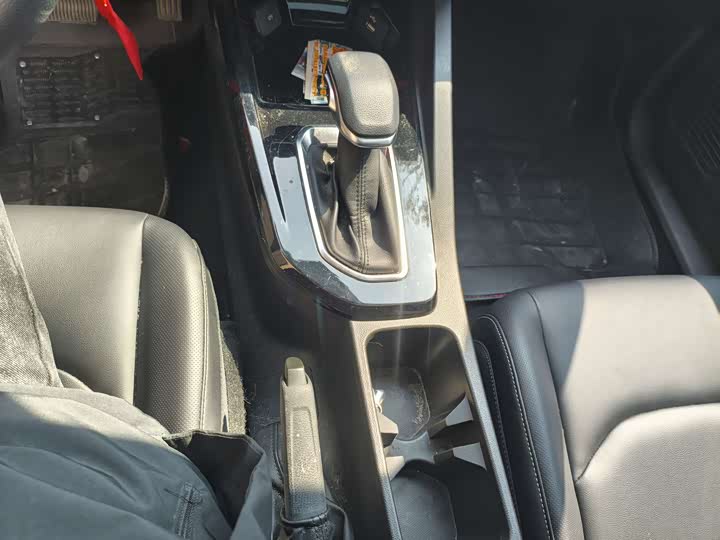 Фото 9 - Ford Escort