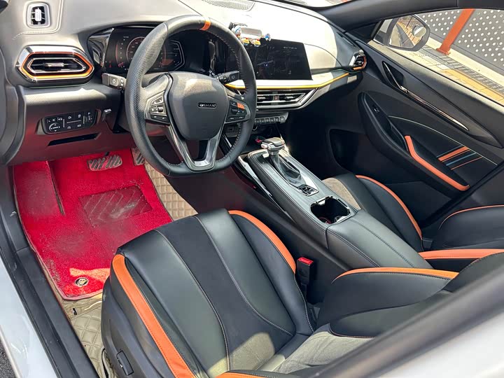 Photo 5 - Changan Oshan X5