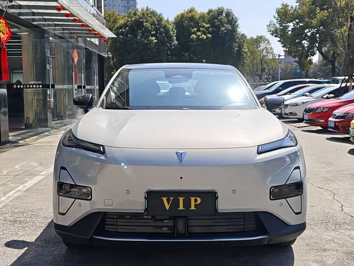 Фото 2 - Changan Deepal S05