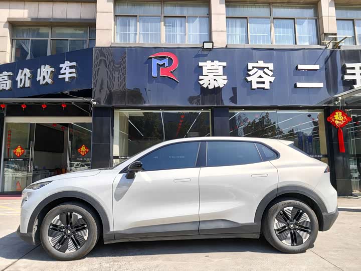 Фото 3 - Changan Deepal S05