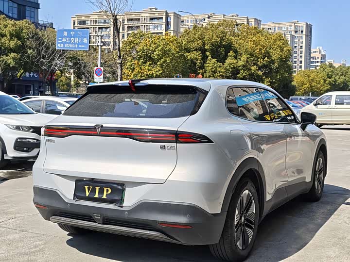 Фото 4 - Changan Deepal S05