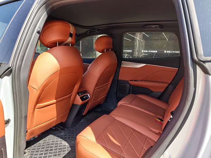 Фото 7 - Changan Deepal S05