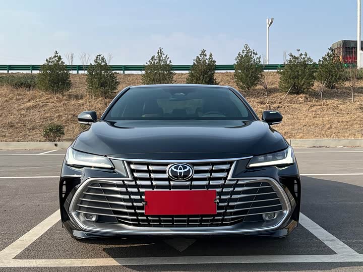 Фото 2 - Toyota Avalon