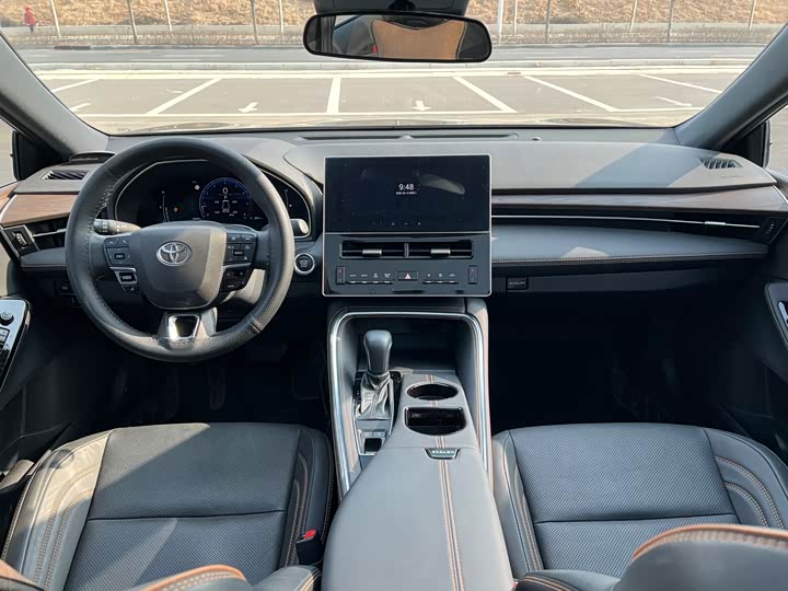 Фото 9 - Toyota Avalon