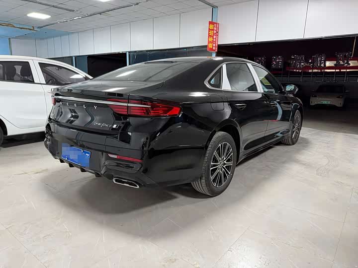 Фото 5 - Geely Preface