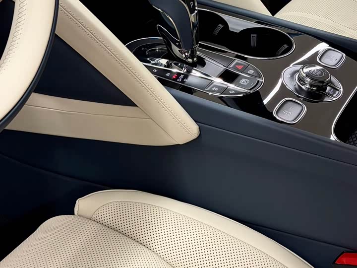 Фото 7 - Bentley Bentayga