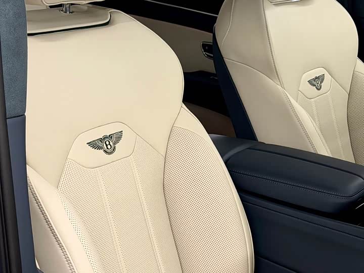 Фото 9 - Bentley Bentayga