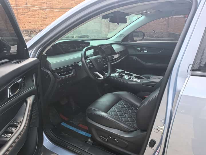 Фото 4 - Changan UNI-K