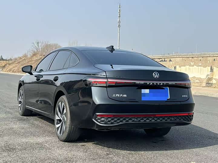 Фото 7 - Volkswagen Passat