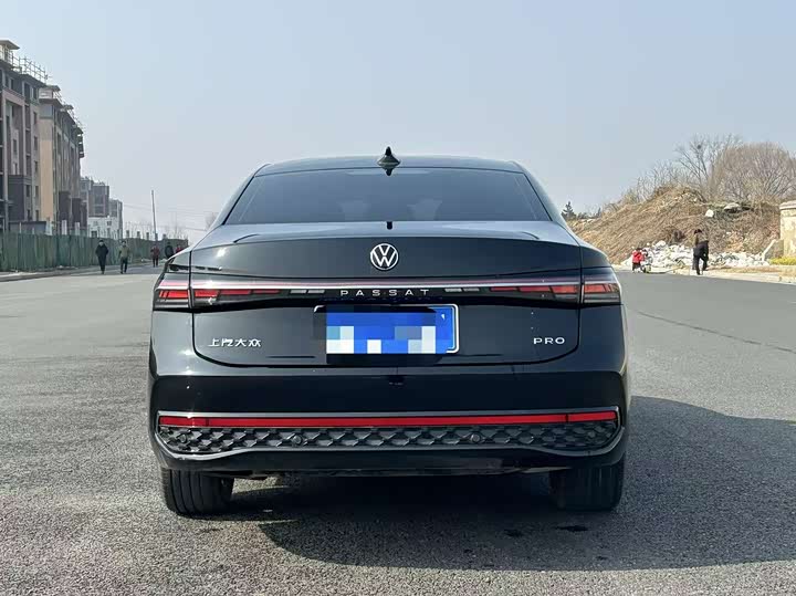 Фото 8 - Volkswagen Passat