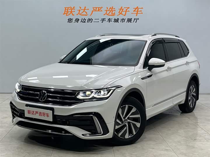 Фото 1 - Volkswagen Tiguan L Hybrid