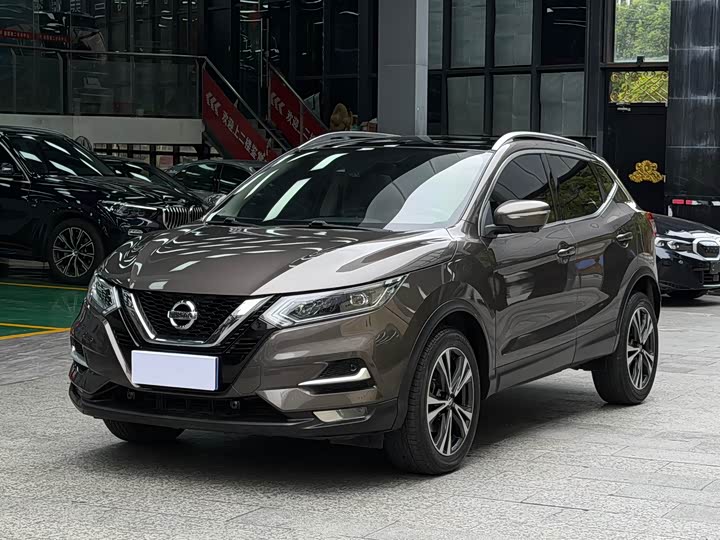 Фото 1 - Nissan Qashqai