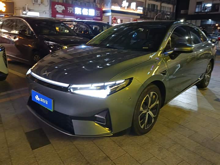 Фото 1 - XPeng P5
