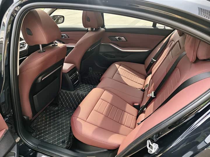 Фото 7 - BMW 3 Series