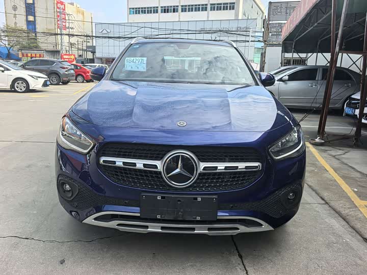 Фото 2 - Mercedes-Benz GLA-Class