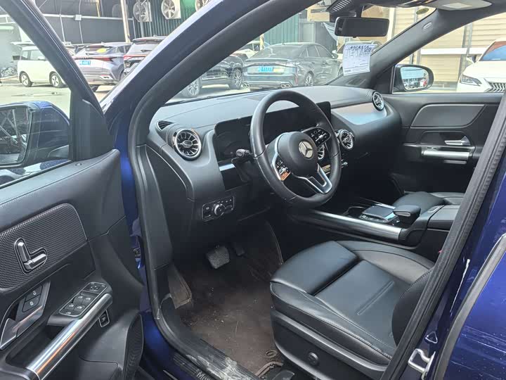 Фото 4 - Mercedes-Benz GLA-Class