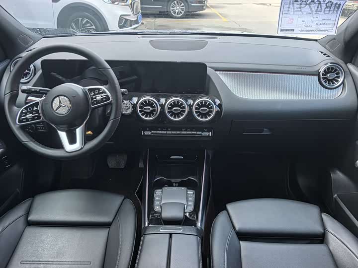 Фото 6 - Mercedes-Benz GLA-Class