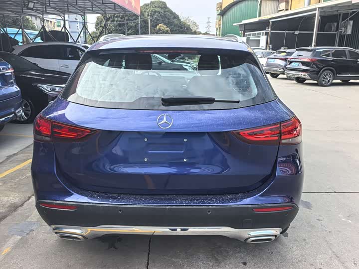 Фото 8 - Mercedes-Benz GLA-Class