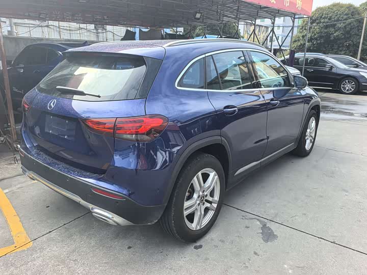 Фото 9 - Mercedes-Benz GLA-Class