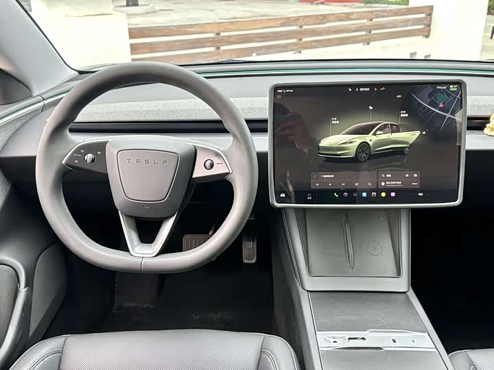 Photo 7 - Tesla Model 3