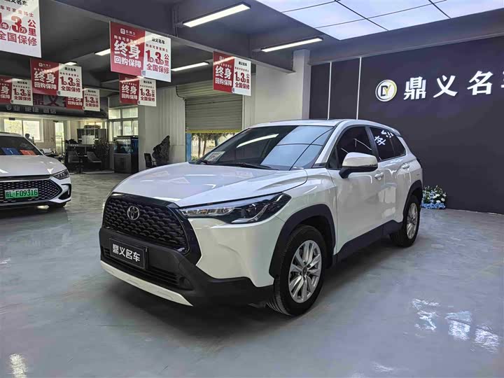 Фото 2 - Toyota Corolla Cross