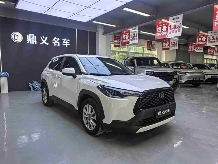 Фото 3 - Toyota Corolla Cross