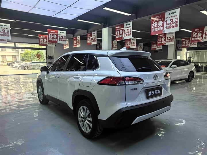 Фото 9 - Toyota Corolla Cross