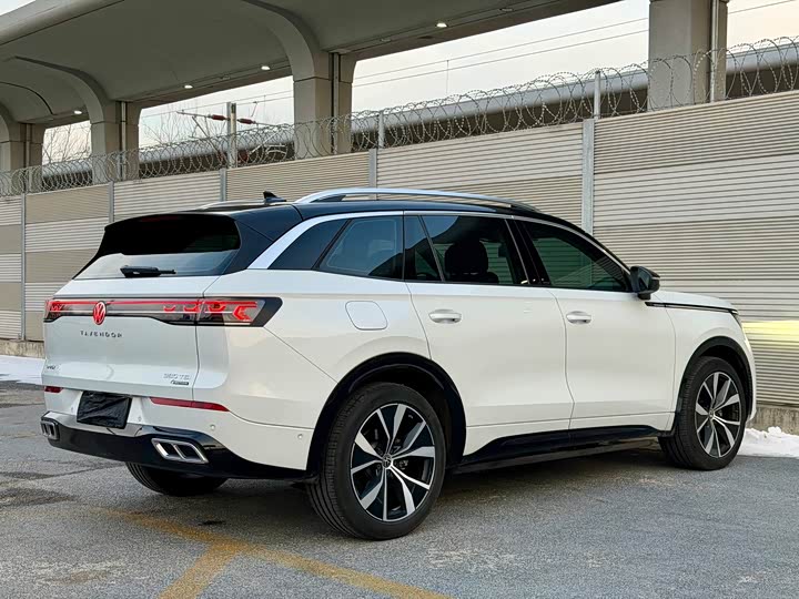 Фото 9 - Volkswagen Tavendor