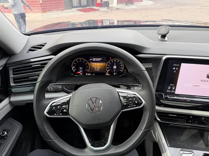 Photo 5 - Volkswagen Teramont Pro