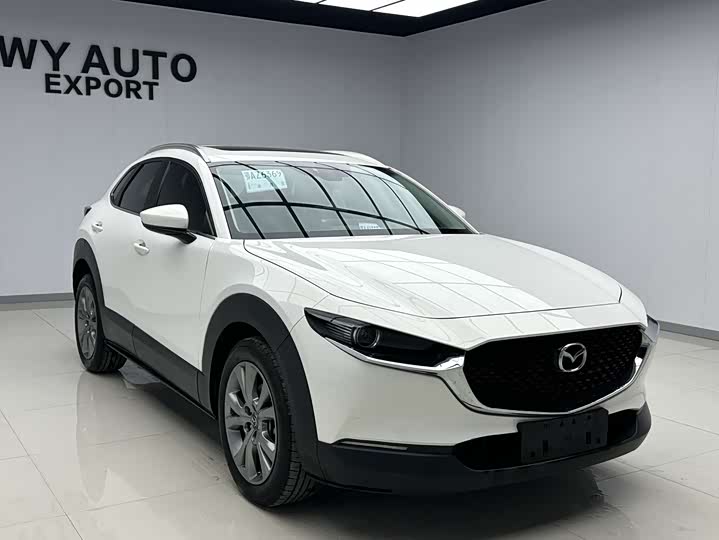 Photo 3 - Mazda CX-30
