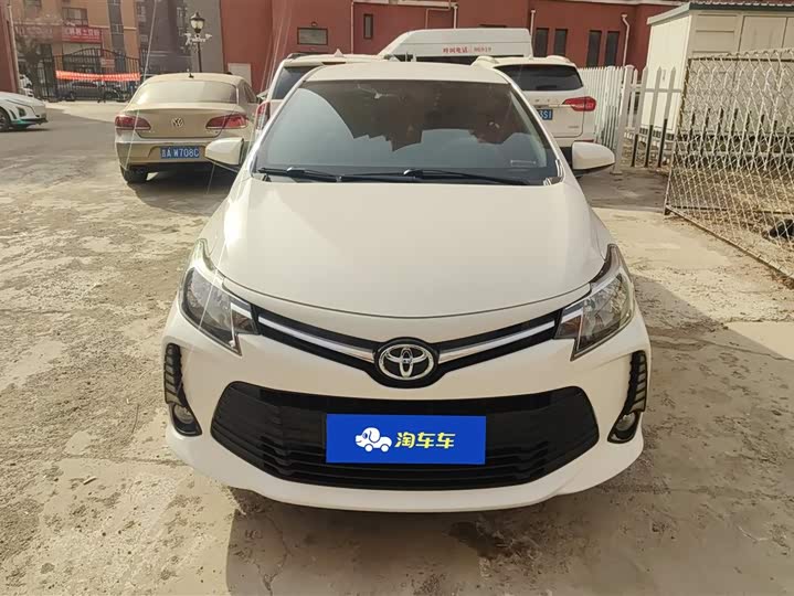 Фото 2 - Toyota Vios