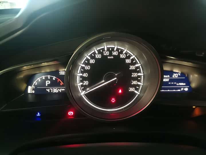 Photo 9 - Mazda CX-4