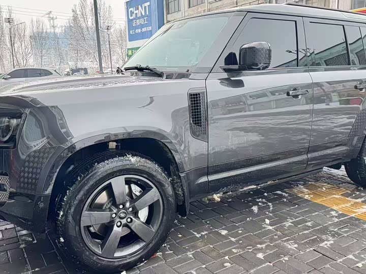 Фото 1 - Land Rover Defender