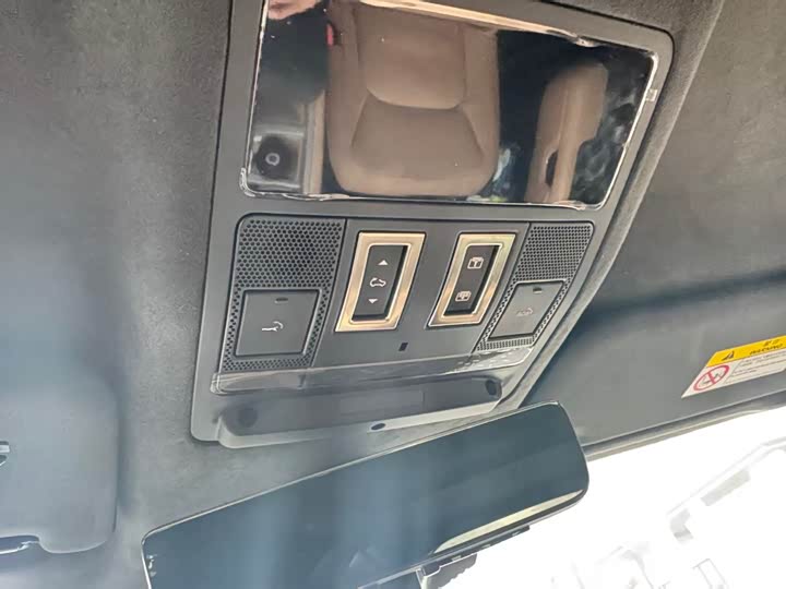 Фото 4 - Land Rover Defender