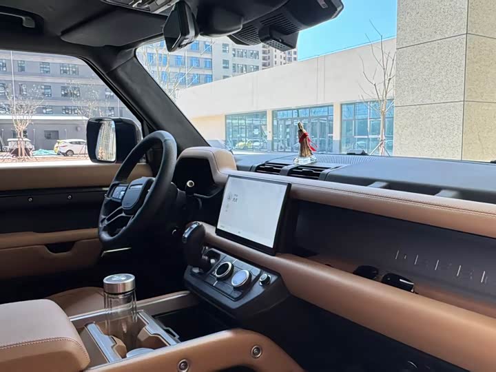 Фото 6 - Land Rover Defender