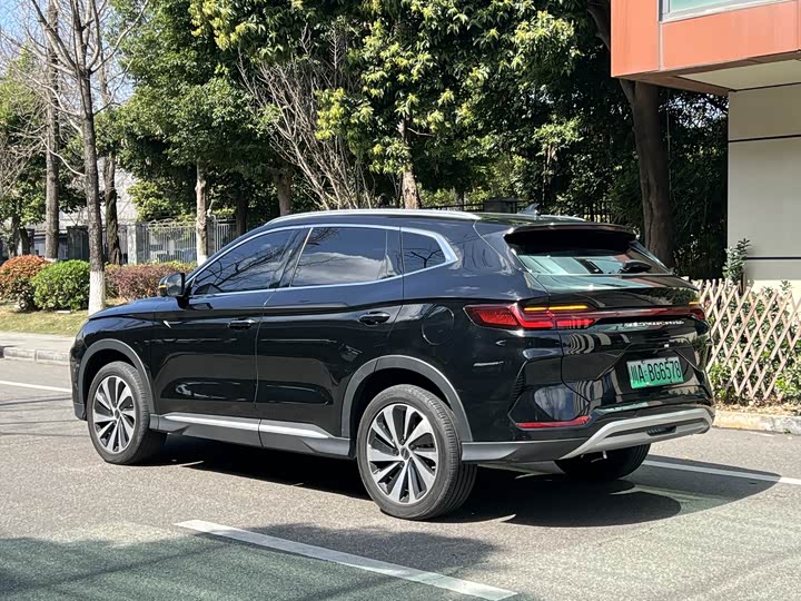 Фото 5 - BYD Song Plus Hybrid/EV