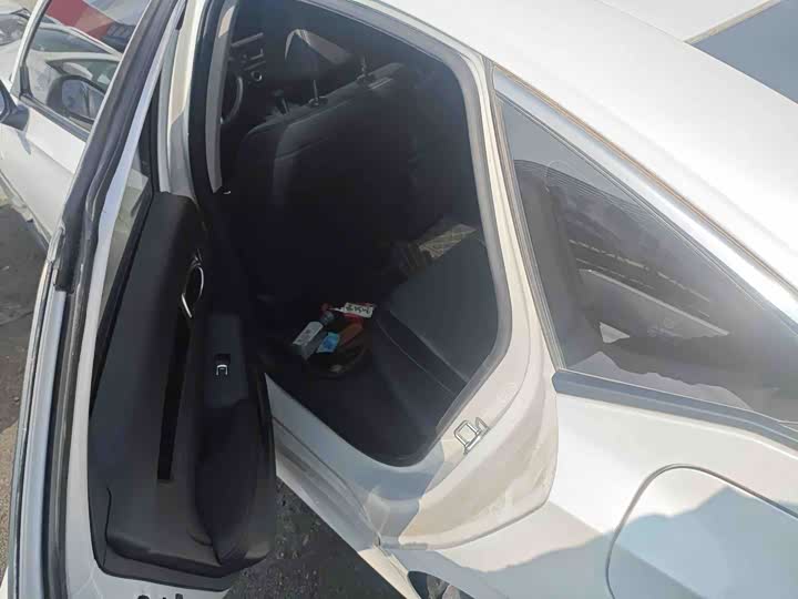 Фото 9 - Honda Civic