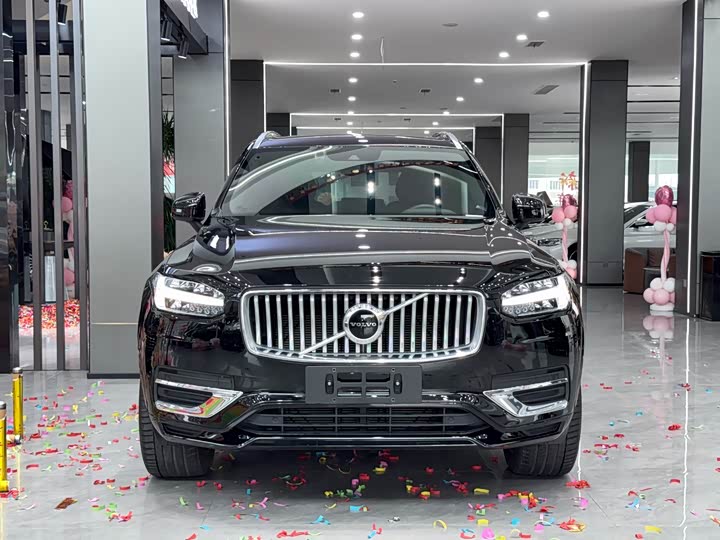 Photo 2 - Volvo XC90