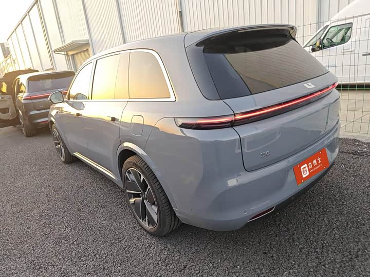 Фото 4 - LiXiang L8