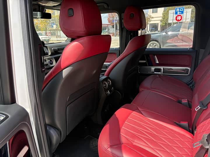 Фото 6 - Mercedes-Benz G-Class AMG