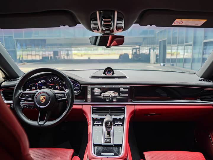 Фото 7 - Porsche Panamera