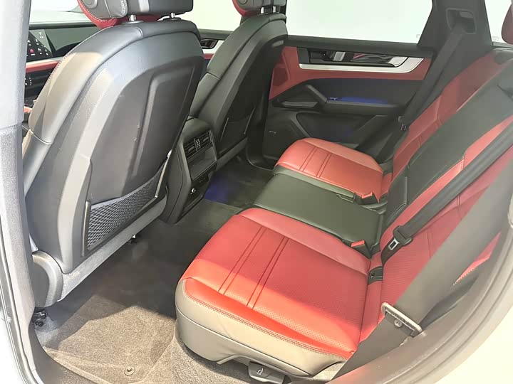 Фото 8 - Porsche Cayenne