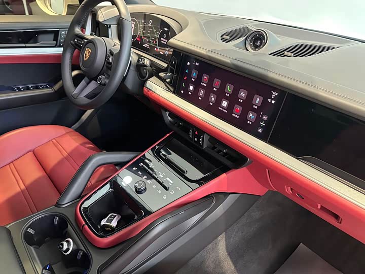 Фото 9 - Porsche Cayenne