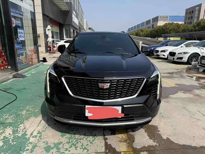 Фото 1 - Cadillac XT4