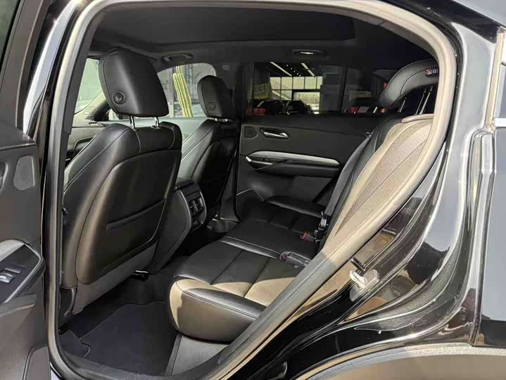 Фото 5 - Cadillac XT4