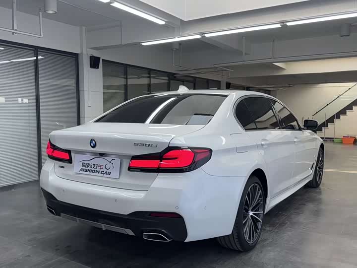 Фото 7 - BMW 5 Series