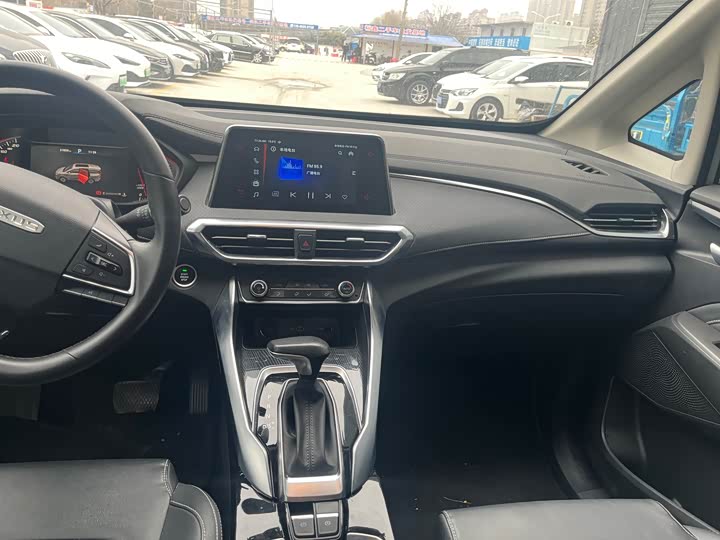 Фото 7 - Maxus G50