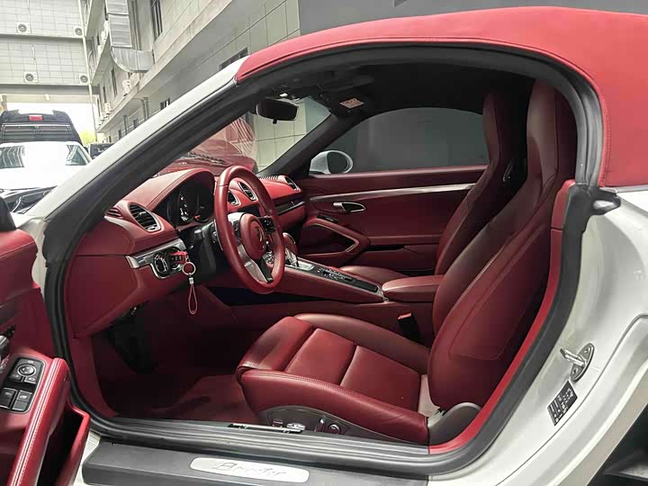 Фото 6 - Porsche 718