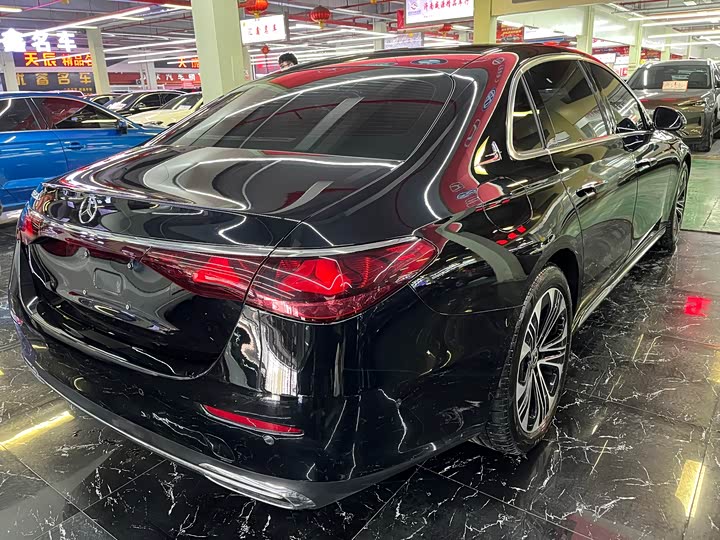 Фото 7 - Mercedes-Benz E-Class Hybrid